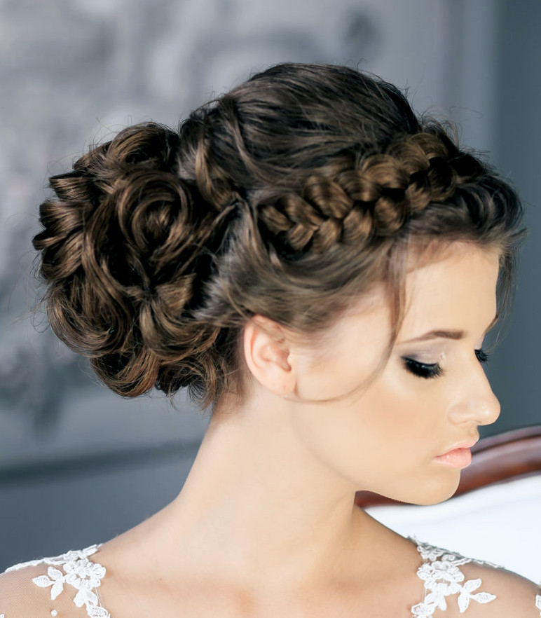 Hairstyle Ideas For Wedding
 30 Creative and Unique Wedding Hairstyle Ideas MODwedding