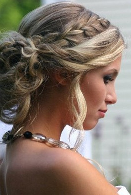 Hairstyles For Prom Up
 Formal Hairstyles to Make You the Belle of The Ball