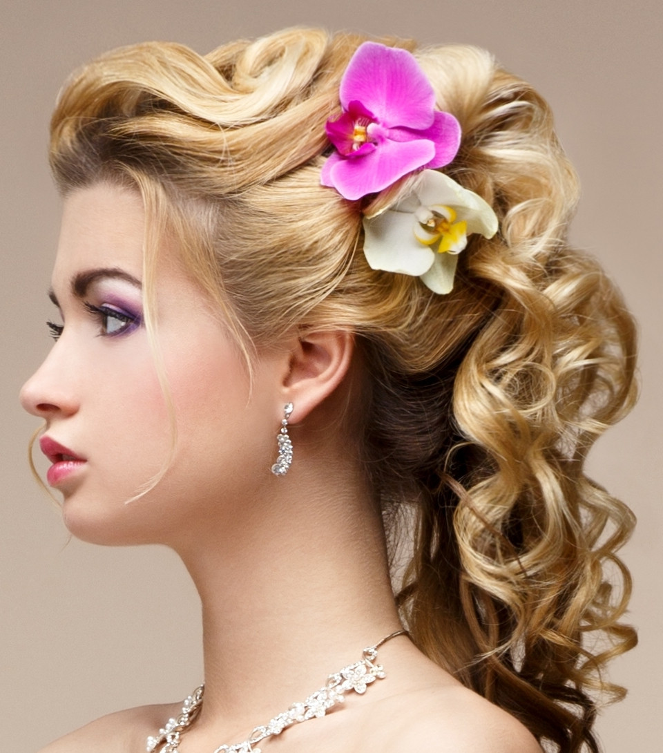 Hairstyles Updos
 Pretty Curly Updo Hairstyles for 2016