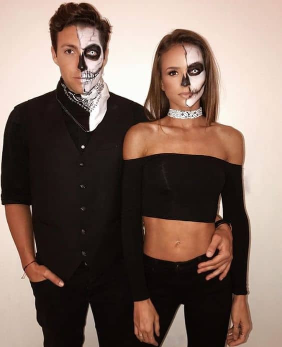 Halloween Costume Ideas College Party
 32 Easy Couple Costumes To Copy That Are Perfect For The