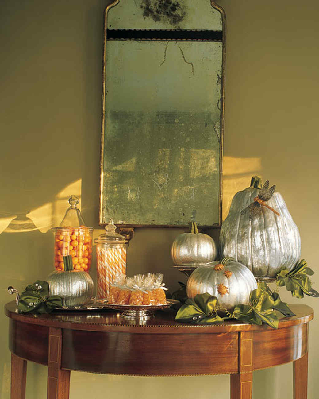 Halloween Indoor Decoration Ideas
 Indoor Halloween Decorations