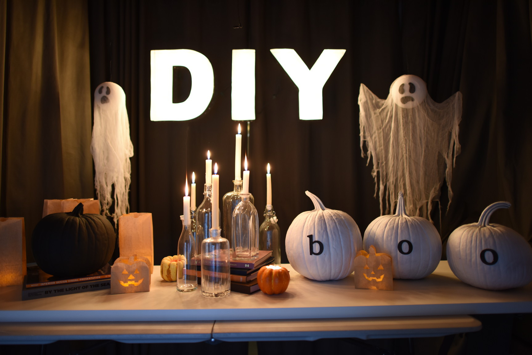 Halloween Party Ideas Diy
 5 Easy Creepy Yet Classy Halloween Party Decorations [on a