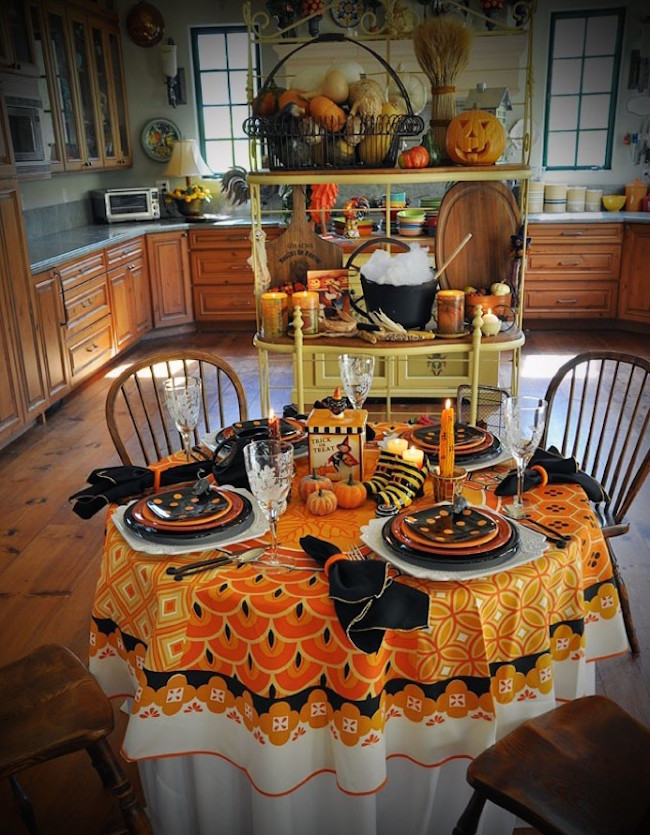 Halloween Party Table Ideas
 41 Beautiful Halloween Table Decor Ideas