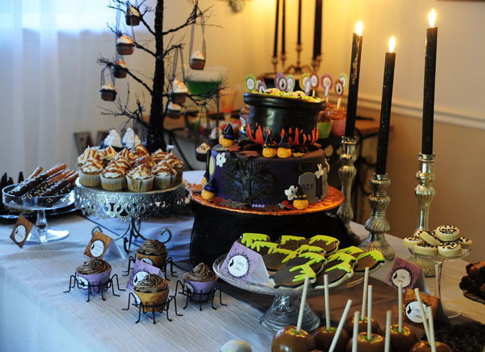 Halloween Party Table Ideas
 31 Halloween Party Ideas