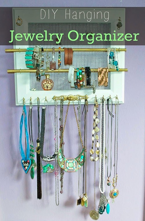 Hanging Jewelry Organizer DIY
 DIY Hanging Jewelry Organizer