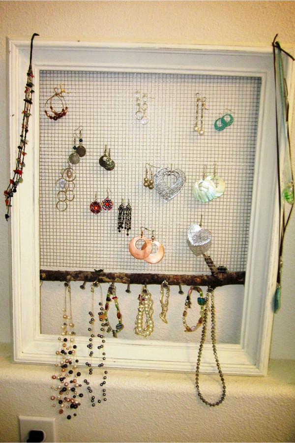 Hanging Jewelry Organizer DIY
 Hanging Jewelry Organizer Ideas Involvery