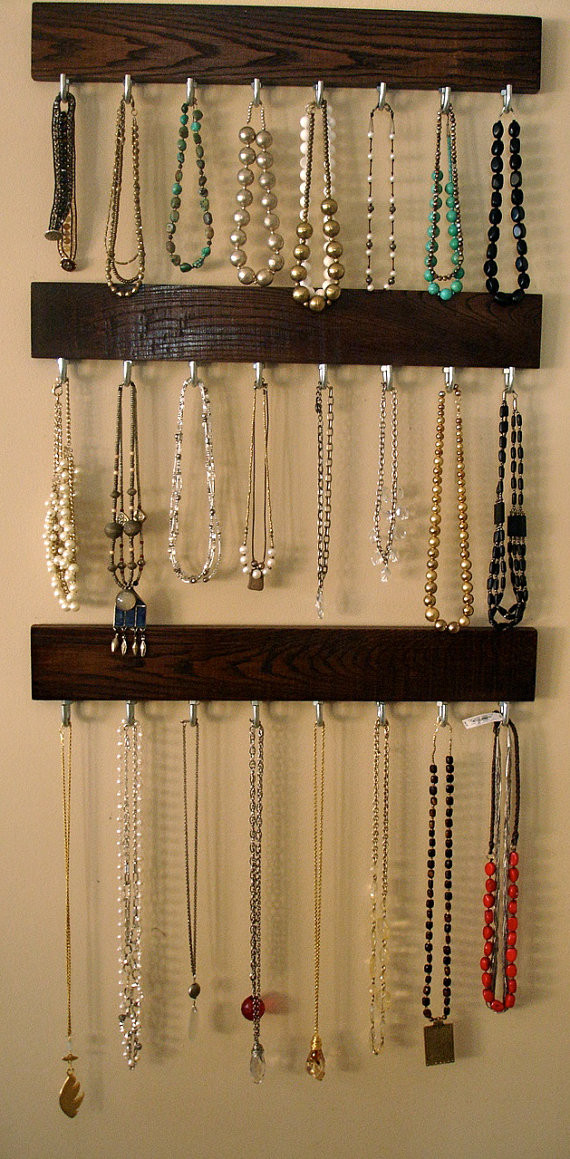 Hanging Jewelry Organizer DIY
 Hanging Jewelry Organizer Home Decorating DIY