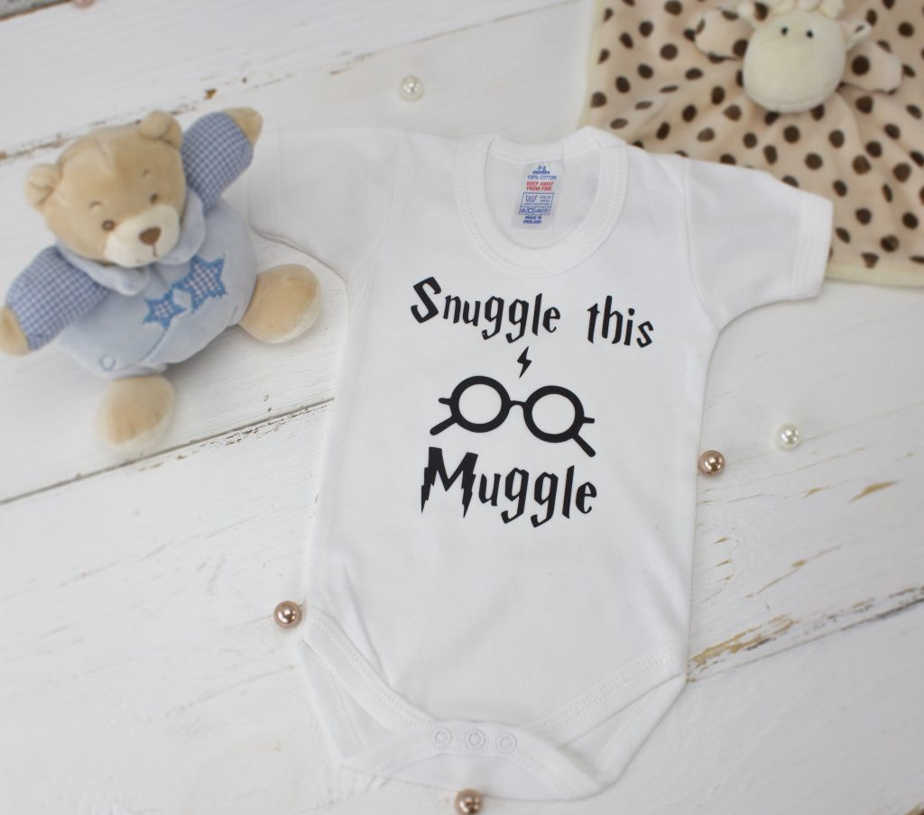 Harry Potter Baby Gifts
 Harry Potter Bodysuit "Snuggle This Muggle"