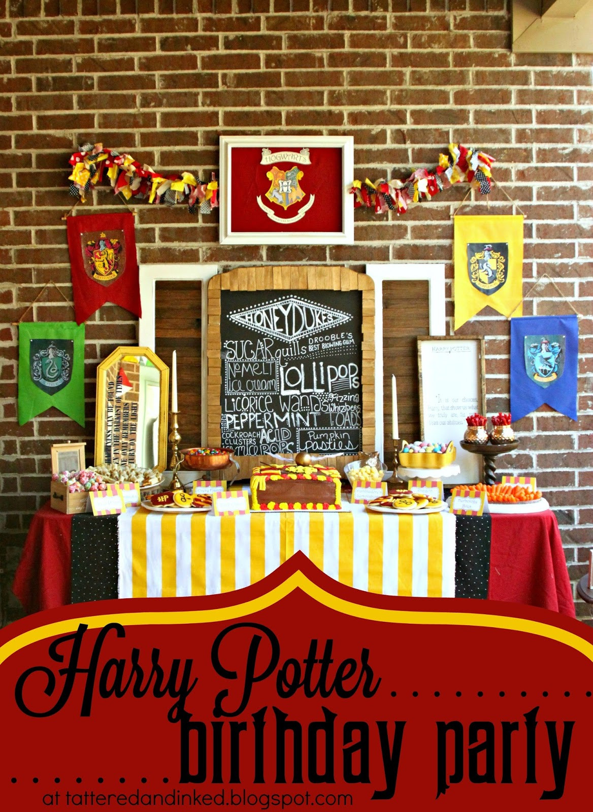 Harry Potter Birthday Decorations
 Stacks and Flats and All the Pretty Things DIY