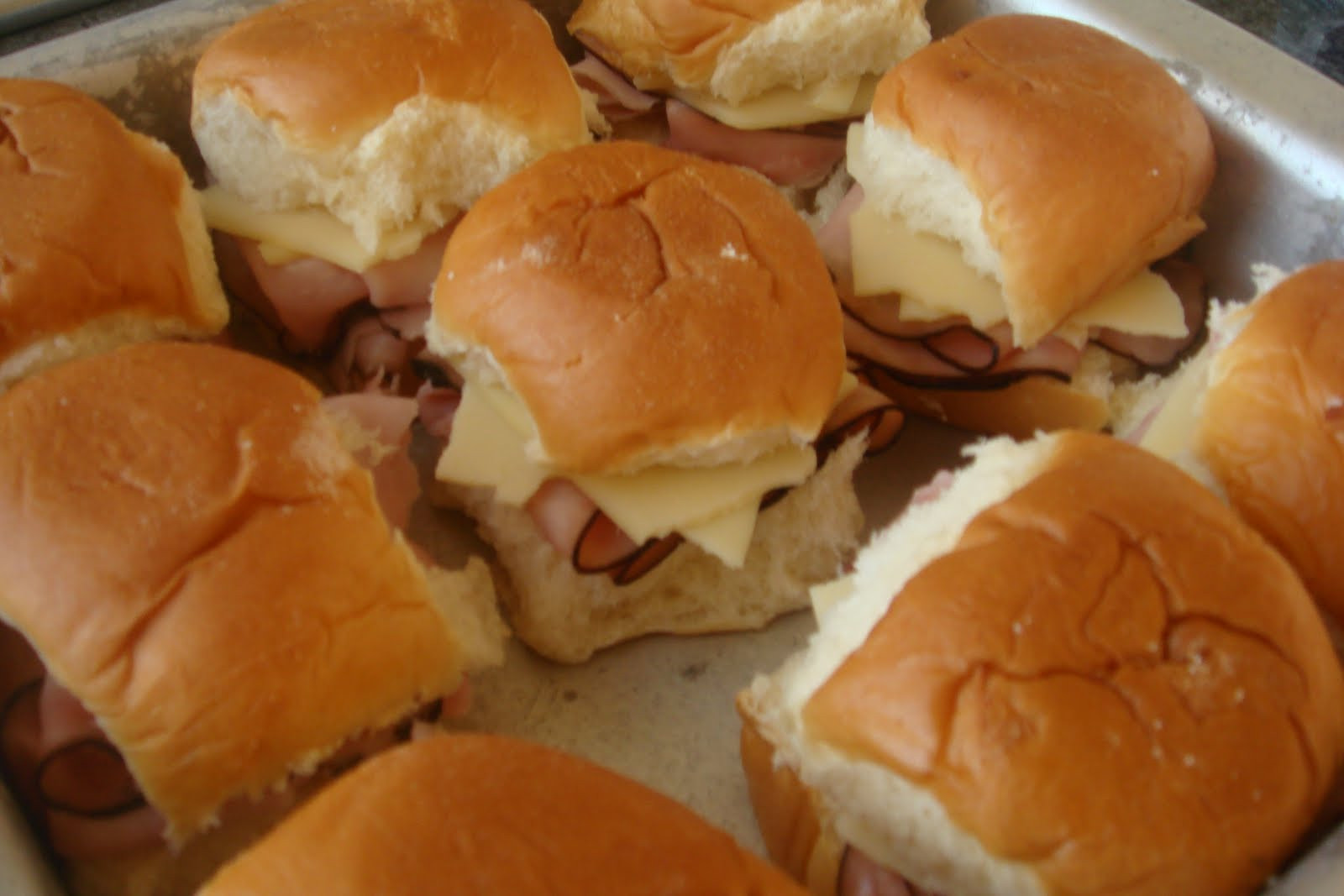 Hawaiian Bread Ham Sandwiches
 siriously delicious Lucy s Ham Sandwiches