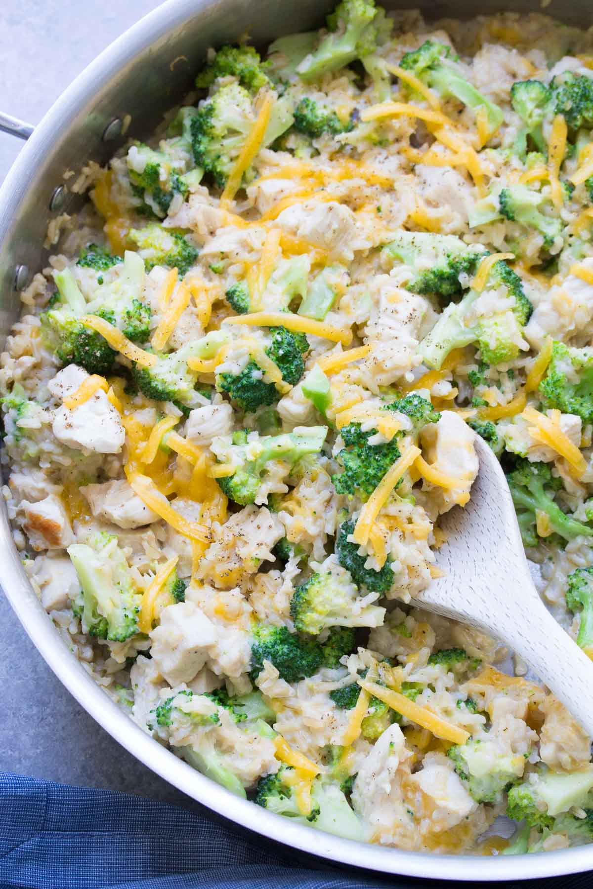 Healthy Broccoli Rice Casserole
 e Pot Chicken Broccoli and Rice Casserole