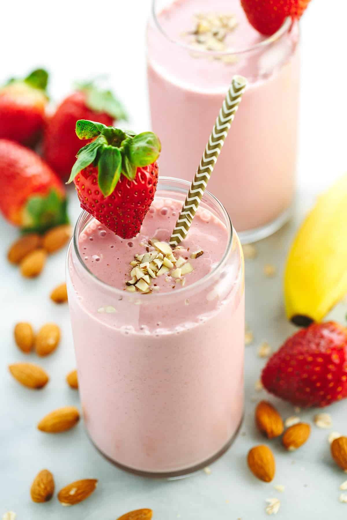 Healthy Smoothies With Almond Milk
 Strawberry Banana Smoothie Recipe with Almond Milk