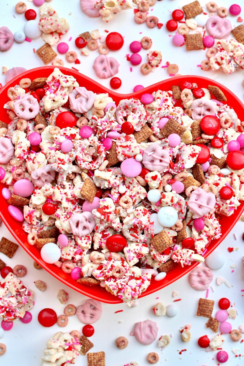 Healthy Valentine'S Day Snacks
 Valentine Sweetheart Snack Mix