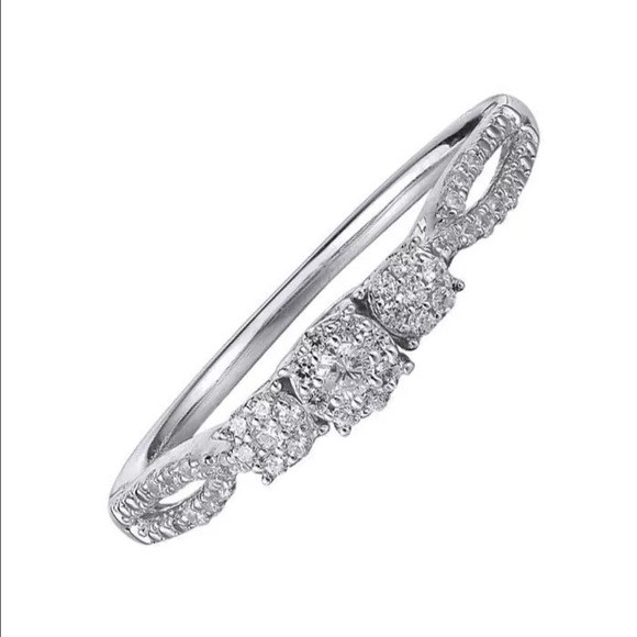 Helzberg Diamonds Promise Rings
 off Helzburg Jewelry Helzberg diamond promise ring