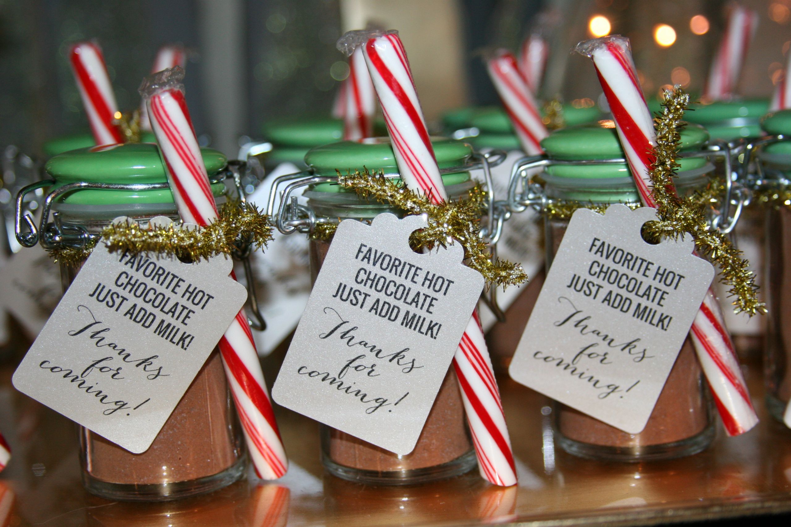 Holiday Party Favor Ideas
 DIY Peppermint Hot Chocolate Party Favors How Sweet This Is