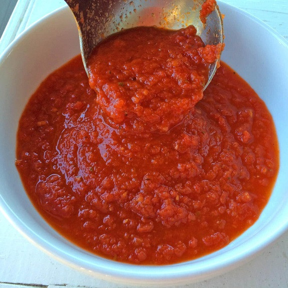 Homemade Tomato Sauce Recipe
 Easy Basic Tomato Sauce Recipe