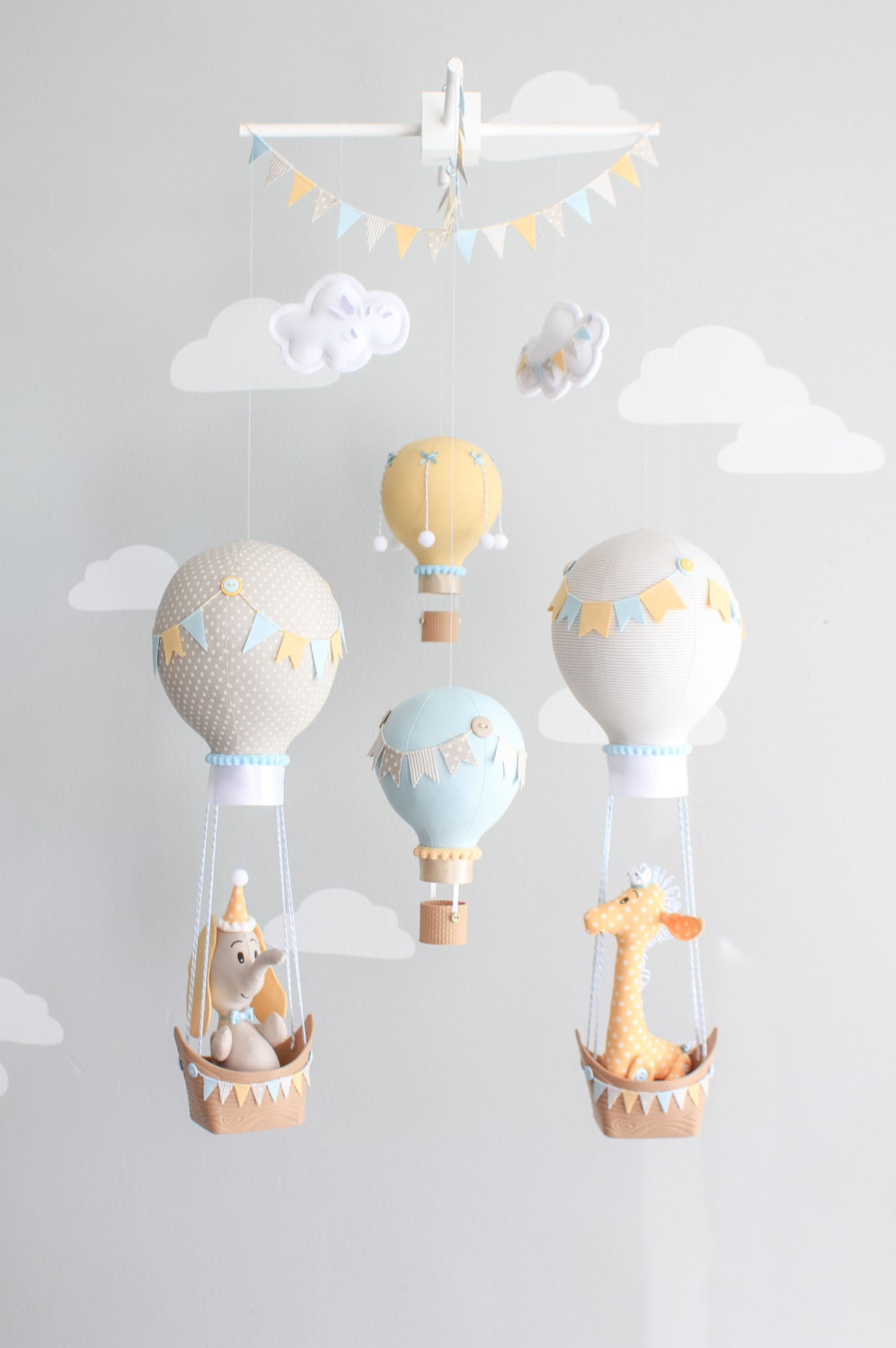 Hot Air Balloon Baby Decor
 Hot Air Balloon Baby Mobile Giraffe and Elephant Nursery