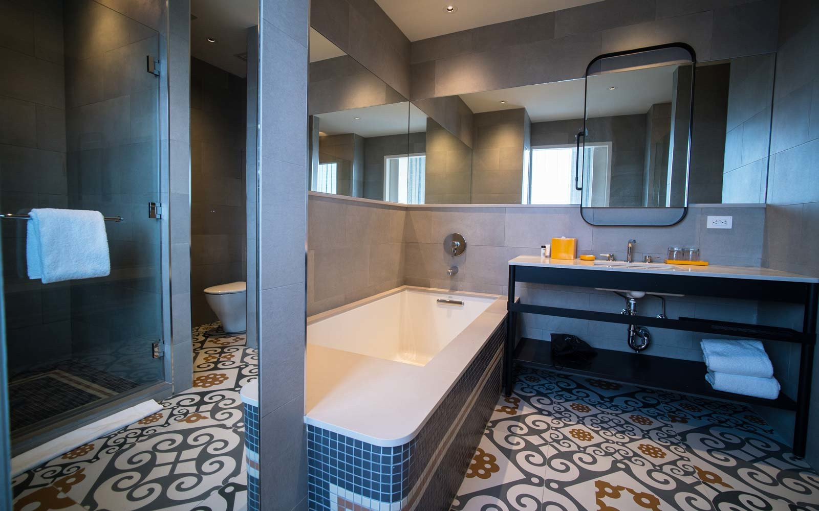 Hotel Bathroom Design
 20 Hotel Bathrooms That Will Have You Spending Vacation in