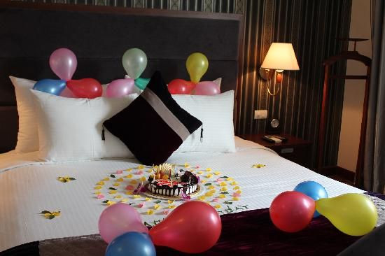 Hotel Birthday Party Ideas For Adults
 bachelorette room decorations