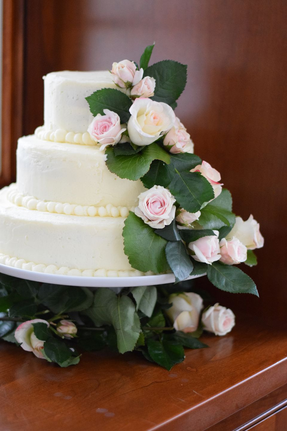 How To Decorate Wedding Cakes
 How to Bake and Decorate a 3 Tier Wedding Cake