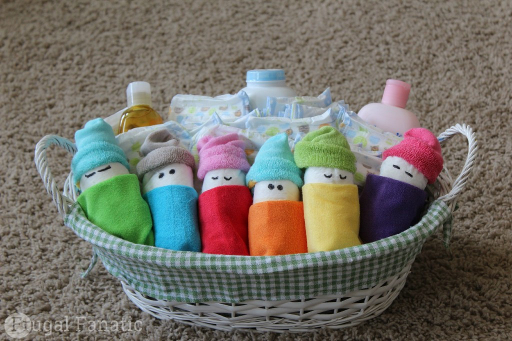 How To Make Baby Shower Gifts Out Of Diapers
 7 DIY Baby Shower Decorations Care munity