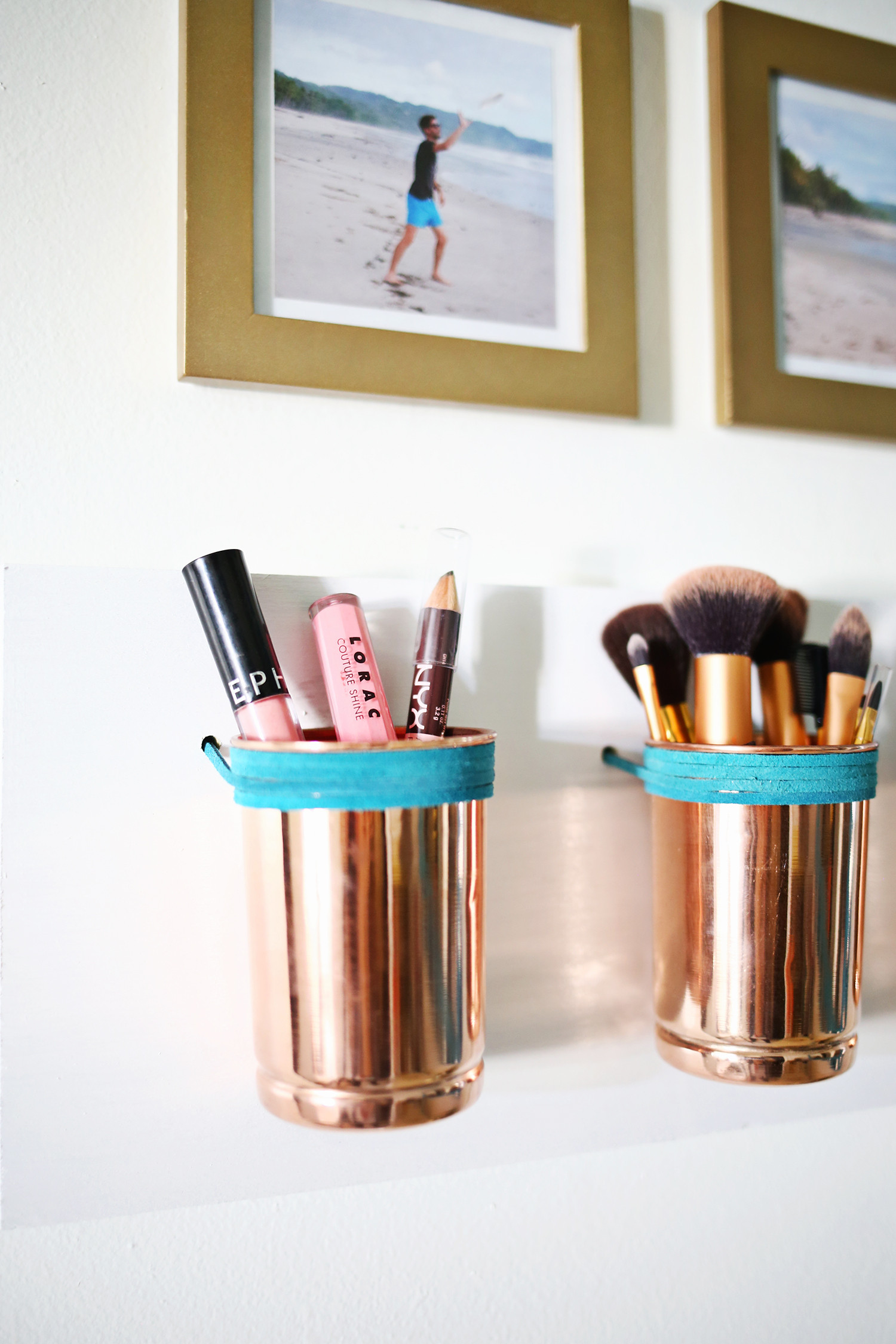 How To Organize Makeup DIY
 These 22 DIY Makeup Storage Ideas Will Have Your Vanity