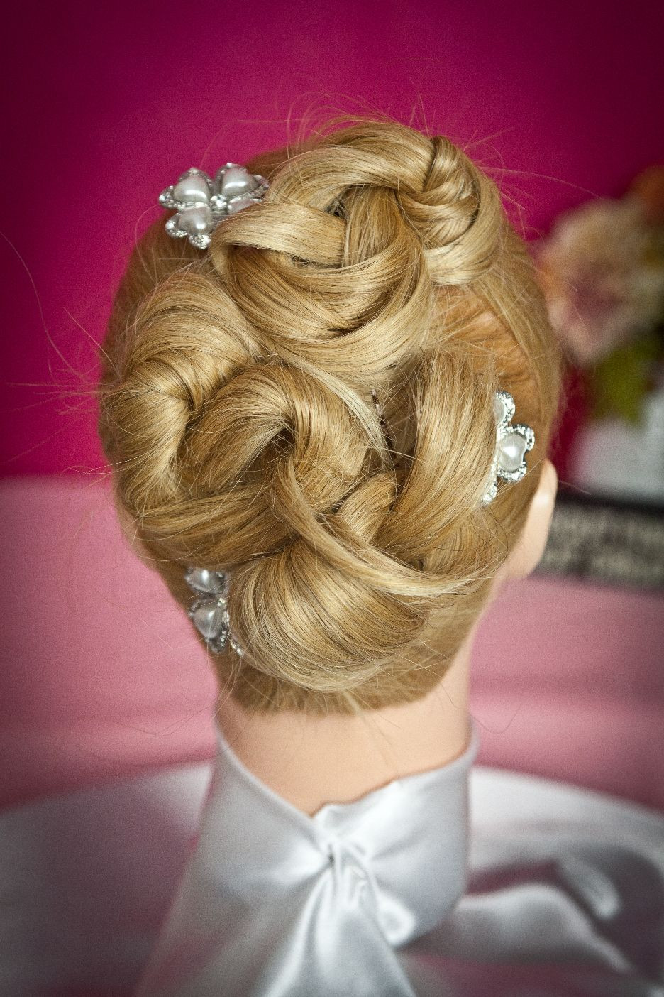 How To Updo Hairstyles
 Learn How to Create this Easy Updo