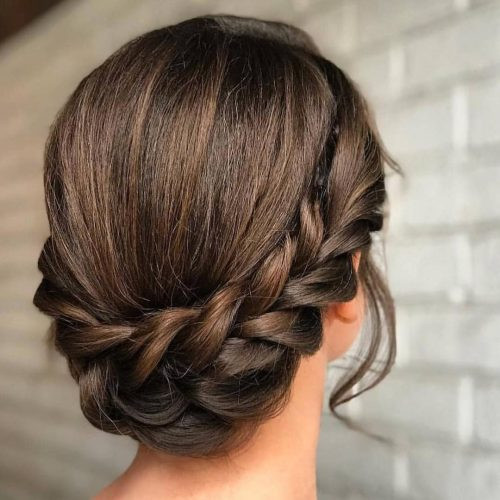 How To Updo Hairstyles
 21 Super Easy Updos for Beginners to Try in 2020