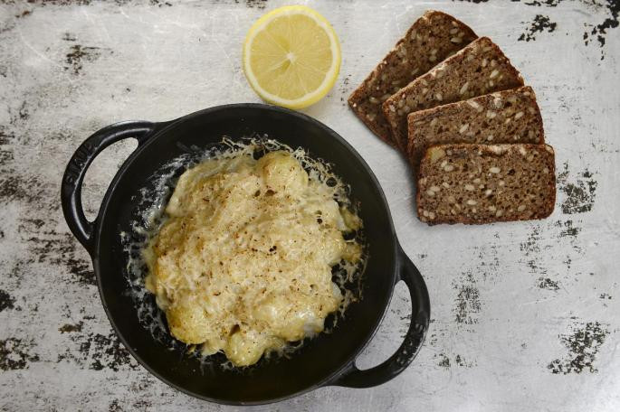 Icelandic Fish Stew
 Icelandic fish stew with rye bread and lemon