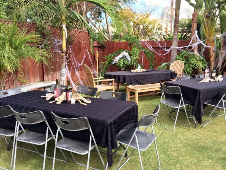 Ideas For Halloween Party In Backyard
 Scary Outdoor Halloween Party Decorating Ideas DIY Inspired