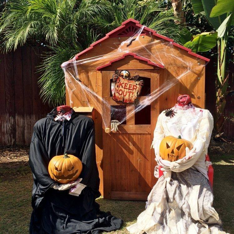 Ideas For Halloween Party In Backyard
 36 Never Seen Wicked Outdoor Halloween Decorations for a