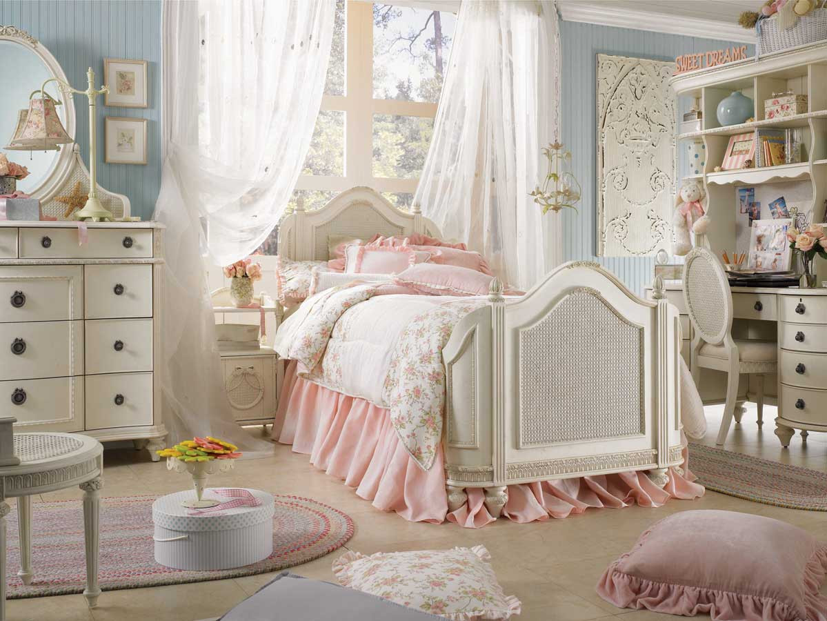 Images Of Shabby Chic Bedrooms
 discount fabrics lincs How to create a shabby chic bedroom