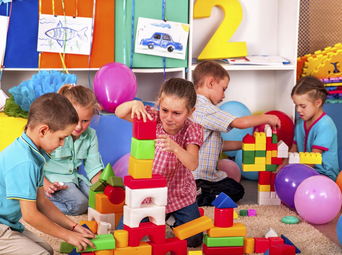 Indoor Kids Games
 Indoor Team Building Activities for Kids to Enhance Mind