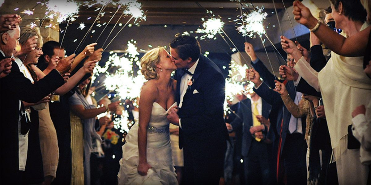 Indoor Sparklers For Wedding
 Using Sparklers Indoors The Right Sparkler for an Indoor