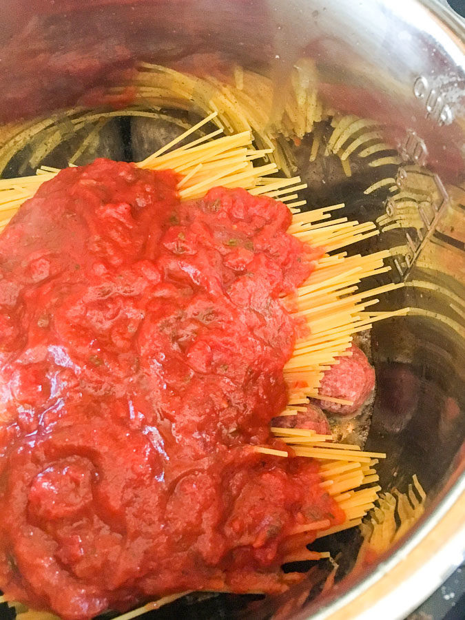 Instant Pot Spaghetti And Meatballs
 Instant Pot Spaghetti and Meatballs