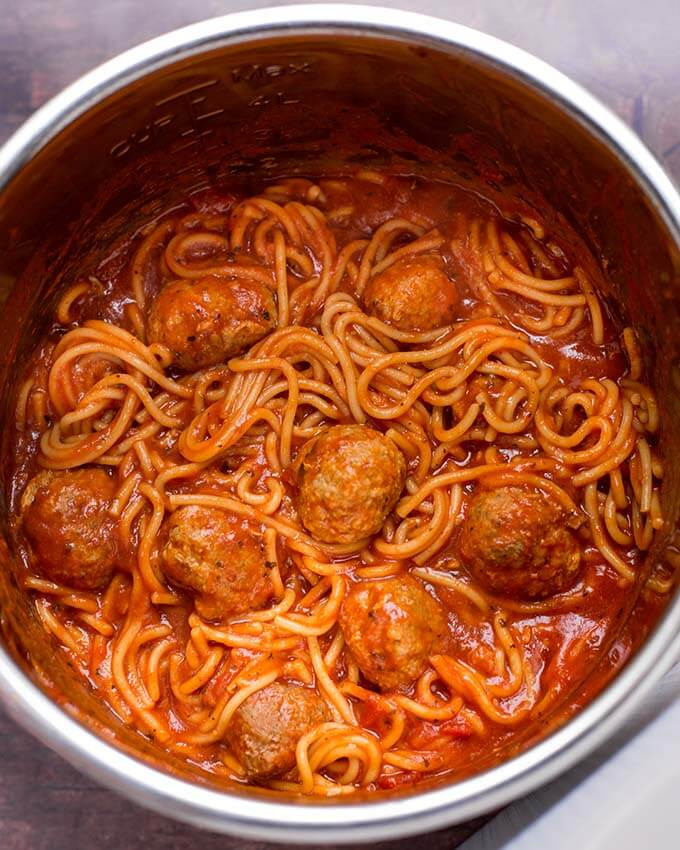 Instant Pot Spaghetti And Meatballs
 Instant Pot Spaghetti and Meatballs