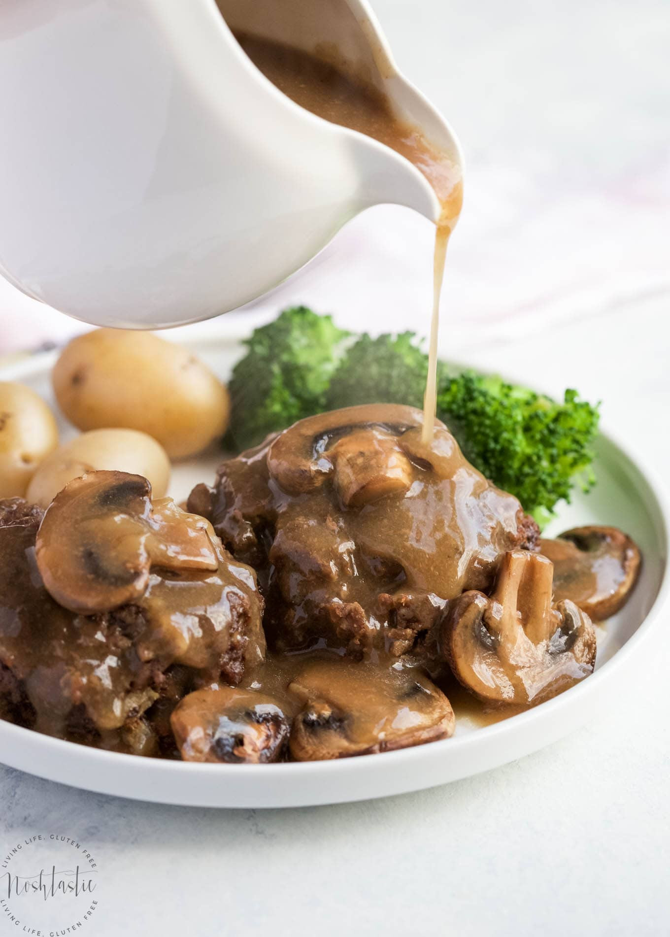 Instant Pot Steak Recipes
 Instant Pot Salisbury Steak and Gravy Noshtastic