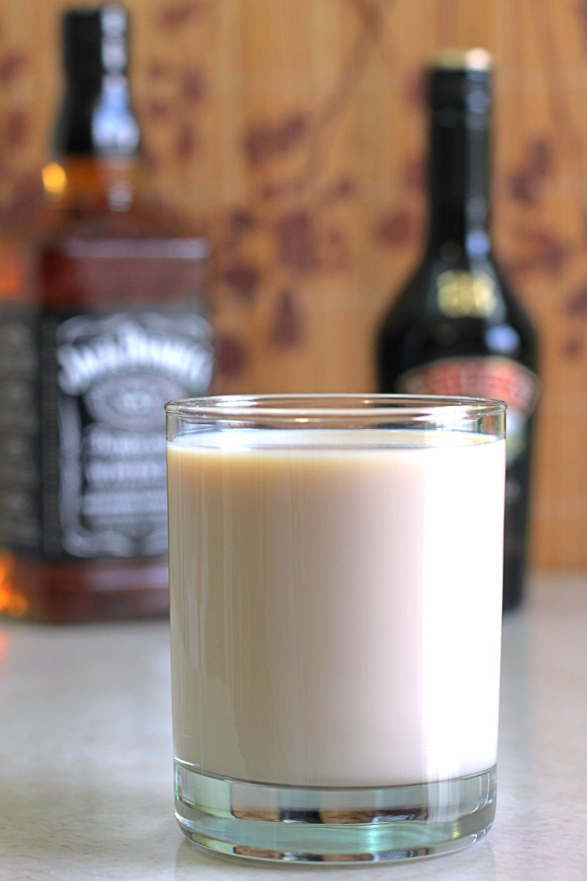 Irish Cream Drink Recipes
 Jack Knife Cocktail Recipe