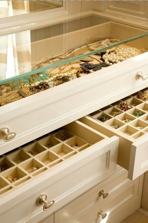 Jewelry Drawer Organizer DIY
 40 Brilliant Closet and Drawer Organizing Projects Page