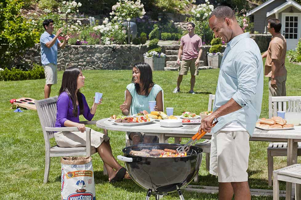 Jimmy'S Backyard Bbq
 Top 15 Inexpensive Ways To Spend Your 2015 Labor Day