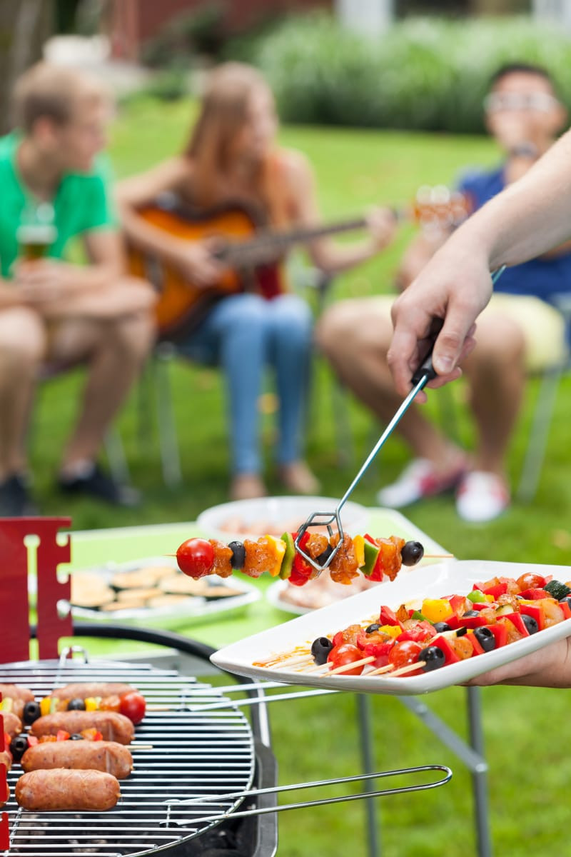 Jimmy'S Backyard Bbq
 11 Backyard Barbecue Party Tips to Impress Your Guests