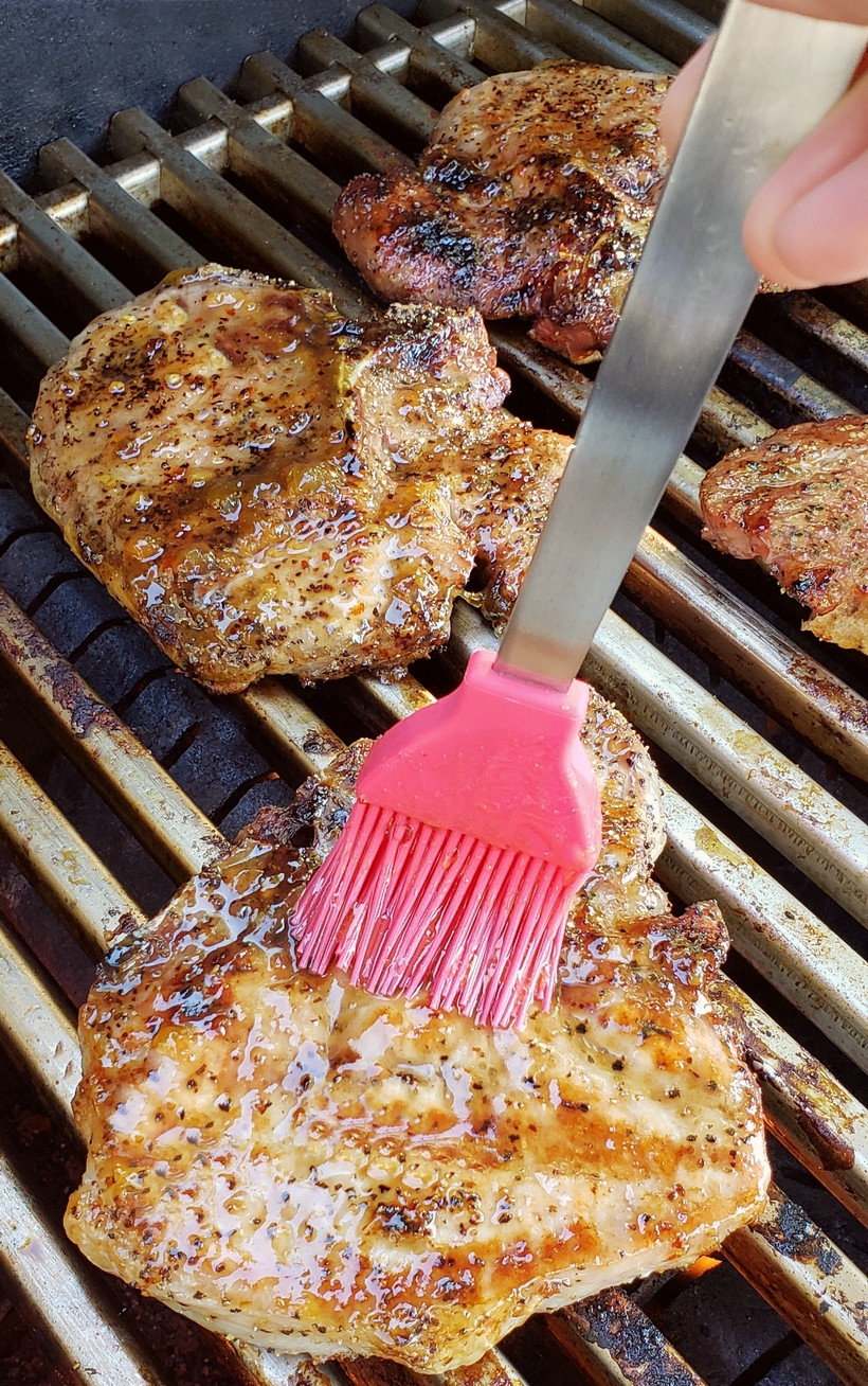 Juicy Grilled Pork Chops
 Juicy Grilled Pork Chops with Spicy Peach Glaze VIDEO