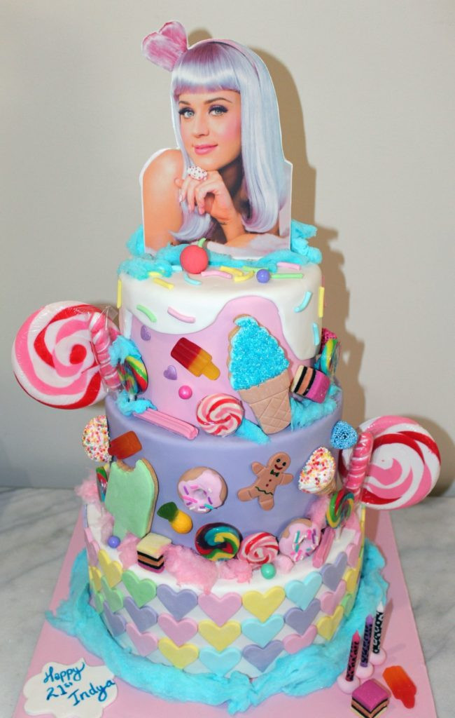 Katy Perry Birthday Cake
 Cool product and cake ideas for hosting a pop star themed