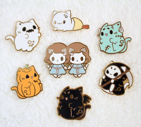 Kawaii Pins
 Kawaii Halloween Spooky Cute Pins & Sweatshirts