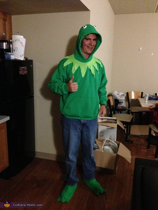 Kermit Costume DIY
 Kermit the Frog Homemade Halloween Costume 2 3