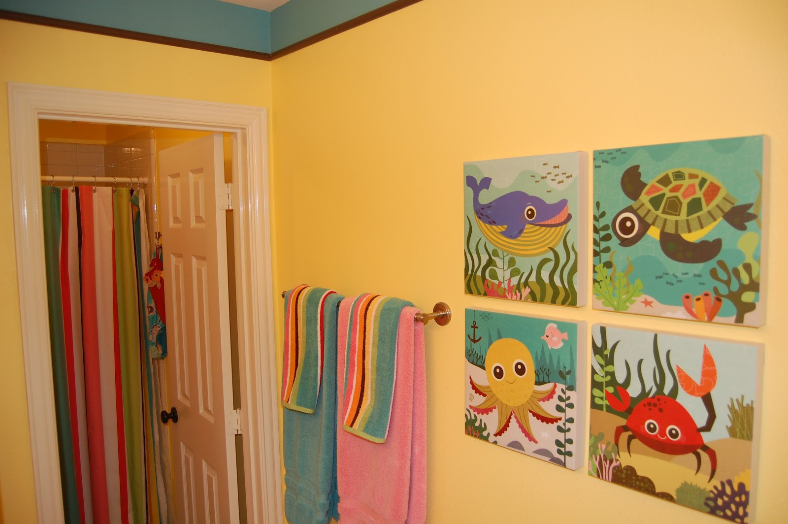 Kid Bathroom Wall Art
 kids bathroom decoration 2017 Grasscloth Wallpaper