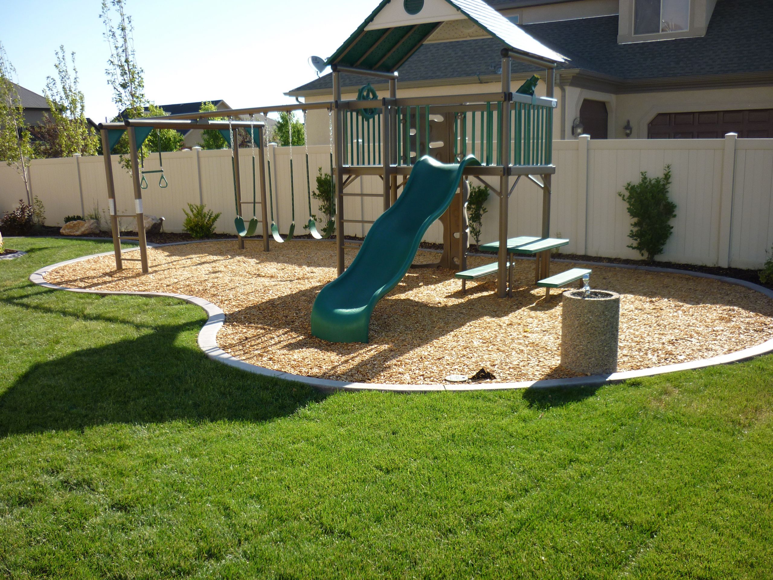 Kid Friendly Backyard Ideas
 Backyard landscaping ideas kid friendly