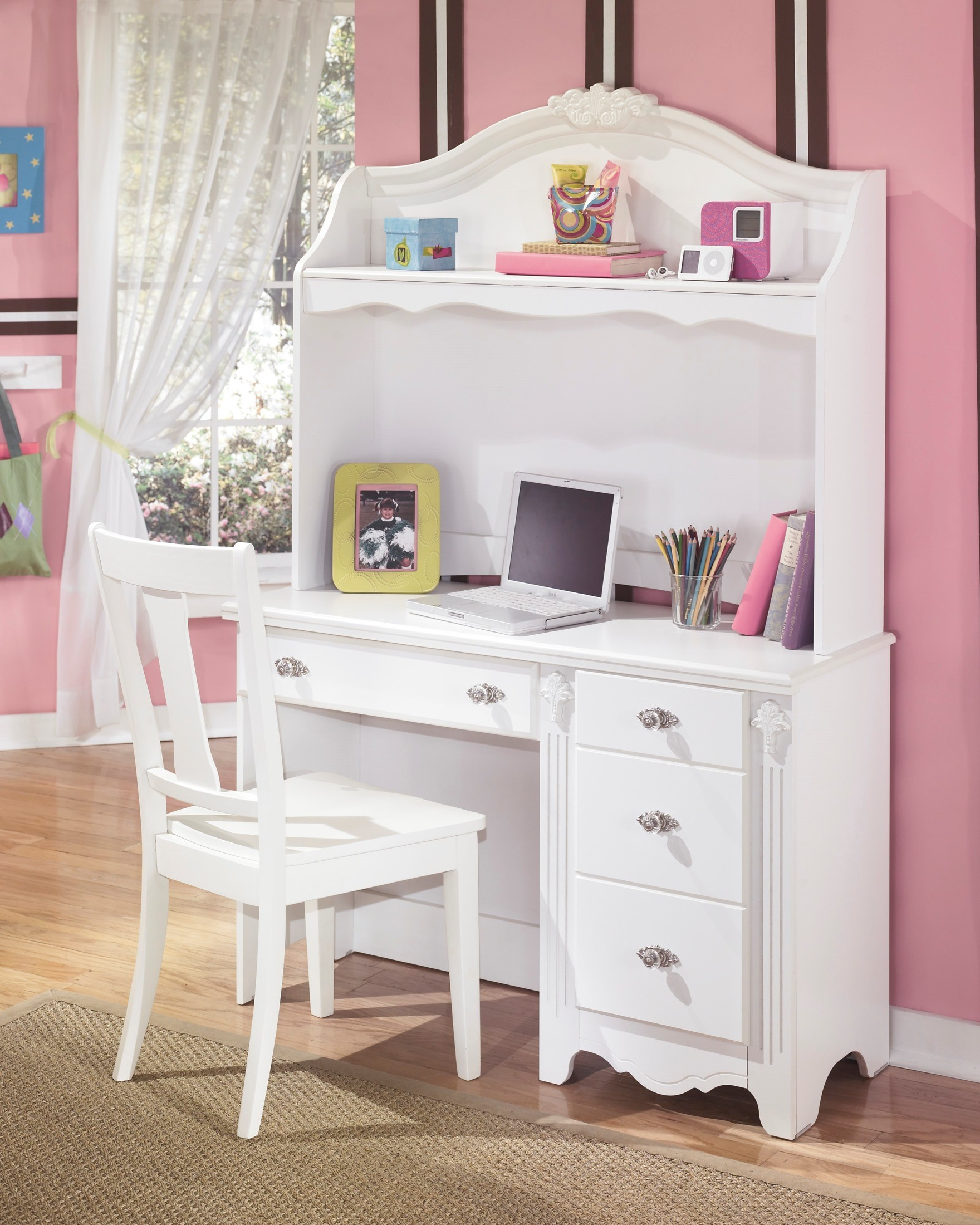 Kids Bedroom Set With Desk
 Exquisite Poster Bedroom Set from Ashley ASL B188 71 82N