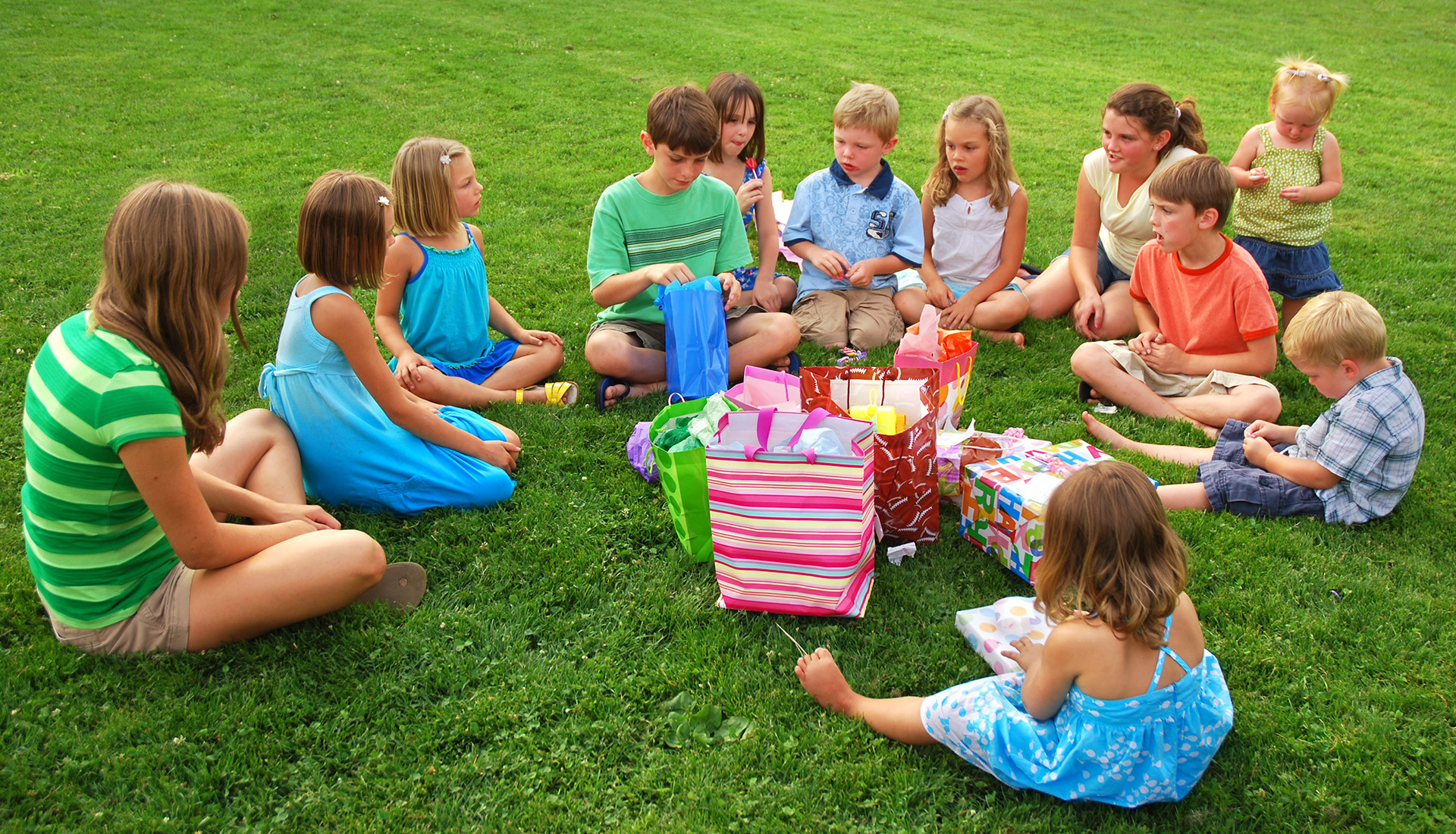 Kids Party Blog
 Outdoor Kids’ Parties Made Easy Survival Tips for Parents