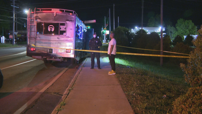 Kids Party Bus Atlanta
 Police Teen accidentally shot in foot on party bus in